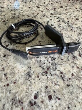 D-Link USB WiFi Adapter Preowned and Working Model DWA-130